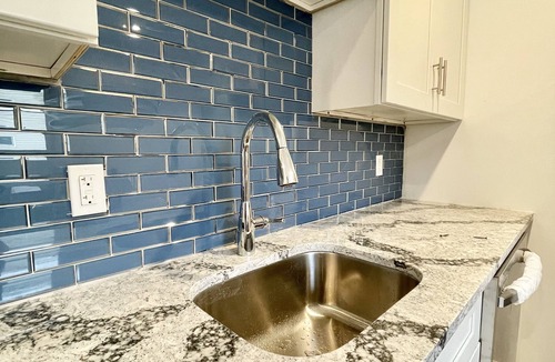 Oneonta House | Completely Renovated Baseball Townhouse