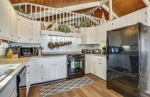 South Bethany House | Complimentary activities, a $300 WEEKLY value! Location, location, location . this home in lovely South Bethany Beach has it! Wake up to beautiful sunrises