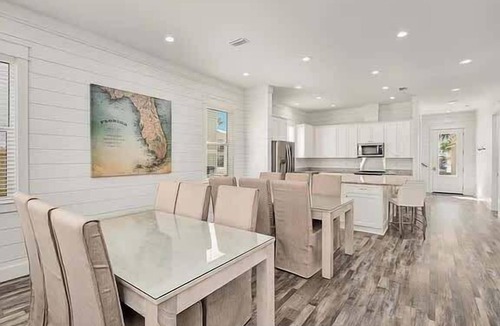 Frangista Beach House | Costal Style 3-story W 7BR and Near the Beach