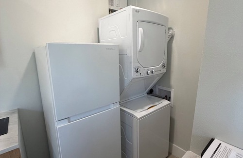 Interchange Square Apartment | Cozy 1-bed studio 60-90min drive to Orlando Attractions @W.Melbourne-Ne Palm Bay