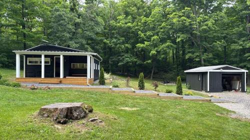 Ancram House | Cozy Renovated Rustic Cabin Retreat in the Hudson Valley