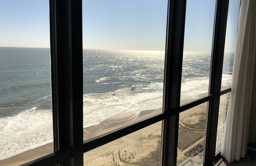 North Ocean City Condo | DIRECT OCEANFRONT VIEW CALL HOST NOW FOR DISCOUNTS FOR AUG SEPT OCT FREE LINENS