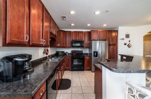Sun Ridge Condo | Dog‑Friendly (Only 1) Bayside Condo w/Pool & Gym