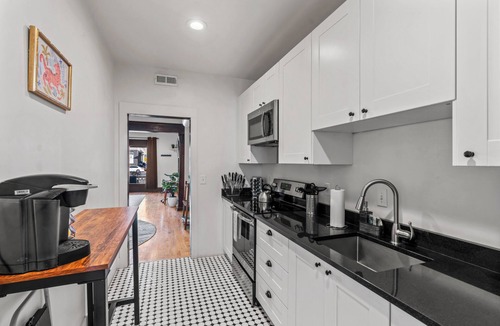 Downtown Salt Lake City Apartment | Downtown area of Salt Lake City – Close to U of U & everything else.