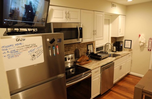 Logan Circle Hostel | Duo Housing Hostel