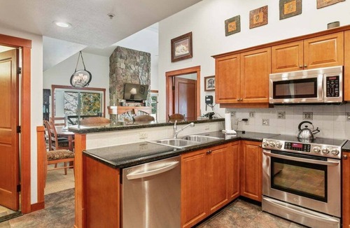 Salt Lake Mountain Resorts Condo | Eagle Springs West Condos - Solitude UT