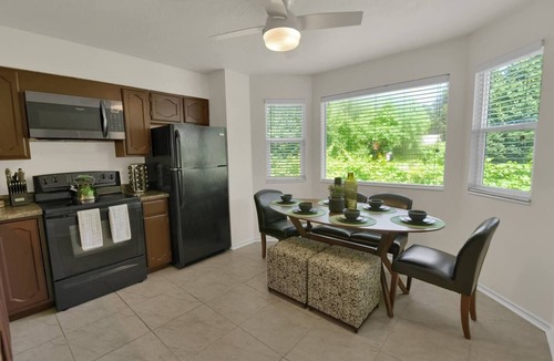 Canyon Rim House | Family Friendly | Washer+Dryer | PlayStation Pro | Large Yard | Fast Wifi