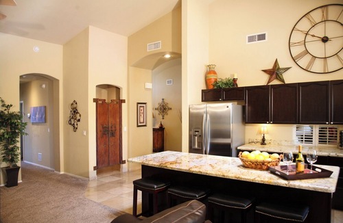 Desert Paradise Estates House | Family Friendly - Walk to Kierland - Pickleball/Pool Table/Bikes/BBQ