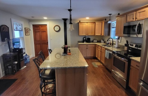 Lodi House | Finger Lakes Water Front Retreat Wine Country Private Dock, Kayaks and Rowboat