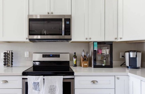 Pomelo Park House | Gated Oasis, Office, Firepit, BBQ, near Sky Harbor