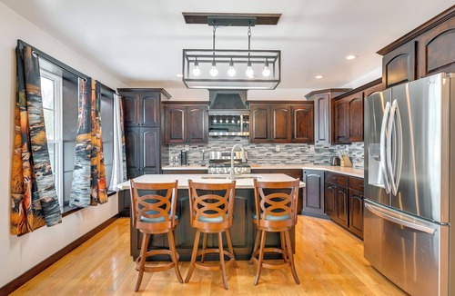 Gloversville House | Gateway to Adventure! Brand-New Gloversville Home