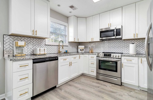 Georgetown House | Georgetown Getaway, Sleeps 6, Fenced Yard (Pet-Friendly), Near Lexington & I-75