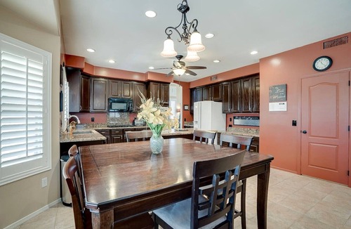 Finley Farms House | Gilbert Estate-Perfect 4 Lg Family|Golf|Pool Table