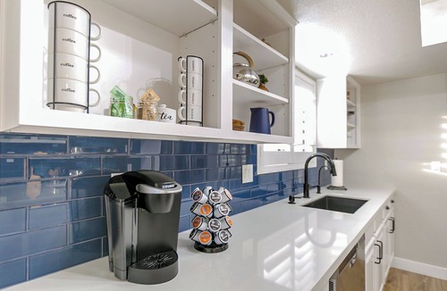 Meadows House | Gilbert Oasis | Pool, Putting Green, Sleeps 10
