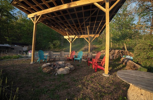 Conesus House | Glamping RV Overlooking Conesus Lake Finger Lakes Region Fire Pit A/C and Pool