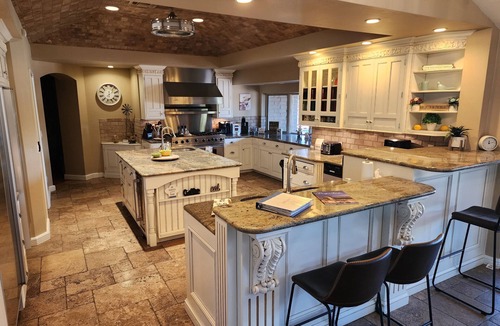 Mesa House | Gorgeous Estate Living w/Pool, Beach VB, Dogs OK, Gameroom, 27 guest- 5 acres