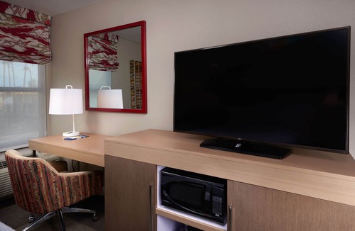 Central Scottsdale Hotel | Hampton Inn & Suites Phoenix/Scottsdale on Shea Boulevard