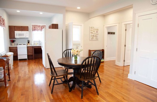 Geneva House | Historic Lakeview Cottage with Museum Access