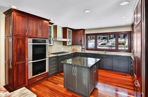Merriam Park West House | Hockey - Basketball tournaments. ! Best location in St. Paul. Book it now