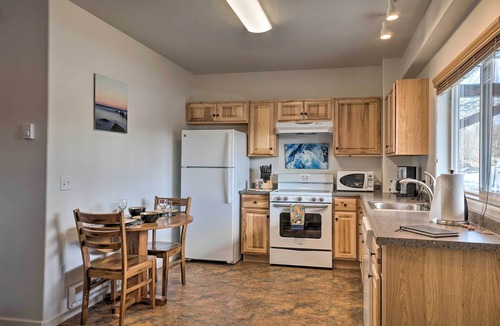 Fritz Creek House | Homer Hideaway on Fritz ‘Creekside’ - Pets Welcome