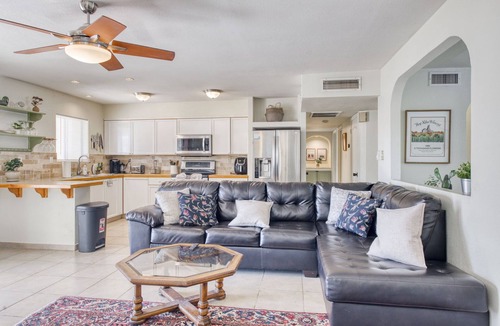 Meyer Park House | House w/Yard, Washer/Dryer, Near ASU/Airport!