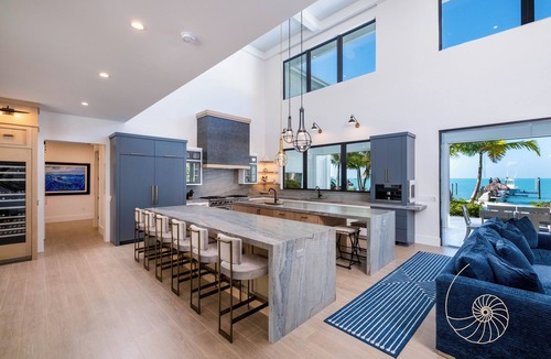 Islamorada House | Infinity Bay Islamorada ~ Luxury 9-bed, 10-bath Bayfront Estate in Islamorada