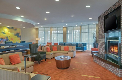 Salisbury Hotel | King Sofa | Courtyard Salisbury | Near Ocean City, Indoor Pool, Hearty Breakfast
