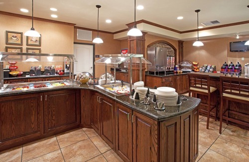 West Valley City Apartment | King Suite. Free Breakfast Buffet. Pool, Hot Tub & Waterslide. Great for Business Travelers!