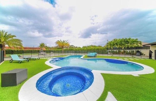 Tamiami House | La Esmeralda