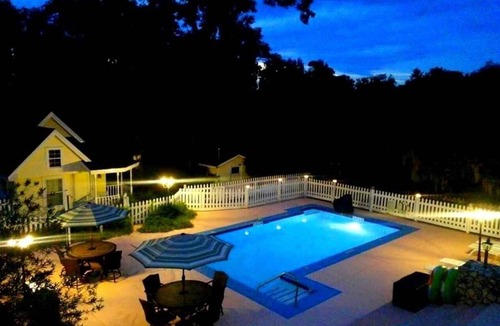Weirsdale House | Labor Day Wend DISCOUNTED - Pool Hot Tub - Close to Ocala Springs & The Villages