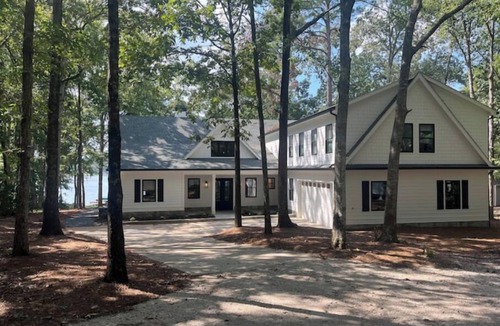 Eatonton House | Lake Oconee Georgia - Lakefront Retreat near University of Georgia & Augusta