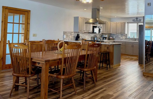 Dexter House | Lake Ontario Waterfront @ Pillar Point | Boat Ramp, Fire Pit, Kayaks & Game Room