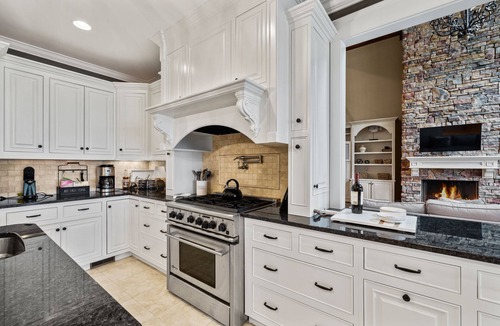Eatonton House | Lakefront with Pool, Hot tub, Pontoon Boat & Movie Theatre