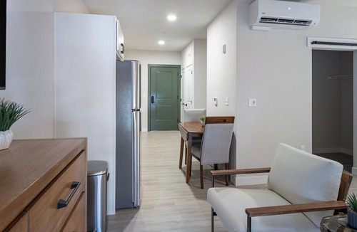 People's Freeway Apartment | Landing | Beautiful Studio, Gym, Clubhouse