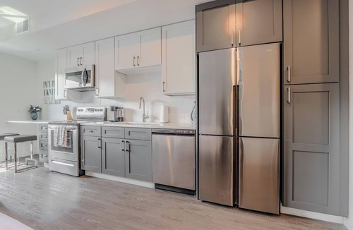 Ithaca Apartment | Landing | Stunning Studio, Gym