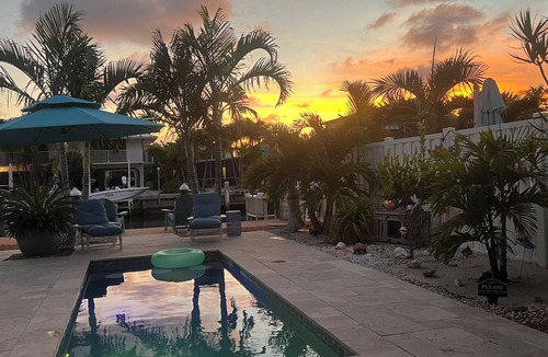 Key Colony Beach House | Lilo’s In The Keys Waterfront Tropical Retreat Tiki Private Pool Dock