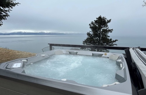 Diamond Ridge Cabin | Loon Cabin - Cozy retreat with bay views, a shared hot tub, and fire pit!