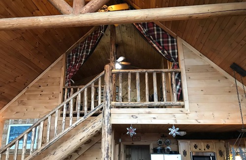 Blue Ridge Cabin | Luxurious, Secluded Cabin, with Gazebo Covered Hot-tub + Amazing View