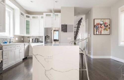 Washington Park House | Luxury Hyde Park Haven- Perfect for families and digital nomads. Pet Friendly.
