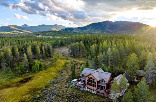 Granby Cabin | Luxury Mountain Cabin Nestled in the Enchanting Pines of Fraser, Colorado