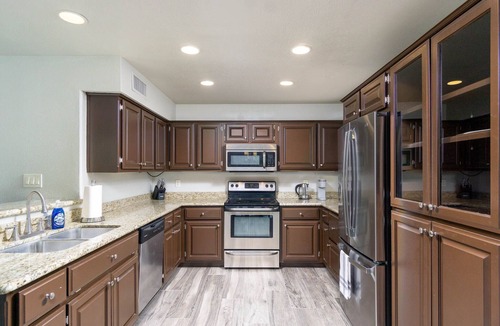 The Islands House | Luxury Updated 3-bedroom home with pool in Gilbert