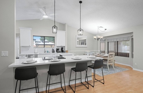 East Mesa House | Mesa Oasis 6BR Heated Pool Hot Tub Pickleball Sleeps 20