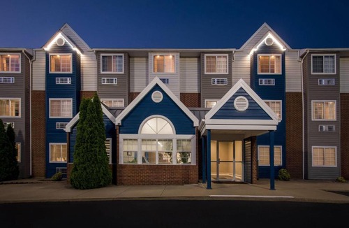 Georgetown Hotel | Microtel Inn Georgetown - Lexington North