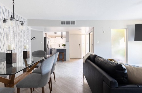 Encanto Condo | Modern Chic Condo In Midtown w/Pool & Hot Tub