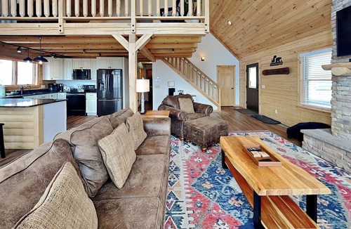 McHenry Cottage | Moonlight Ridge by Taylor Made Deep Creek