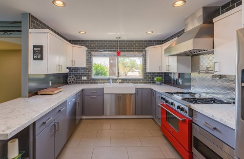 Central Scottsdale House | Most desirable neighborhood in Scottsdale. 2 masters, private 1 acre lot
