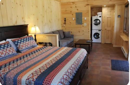 Wilmington Apartment | Mountain View Cottage
