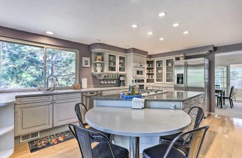 Englewood House | Near Shops & Eats! Centennial Home w/Sunroom
