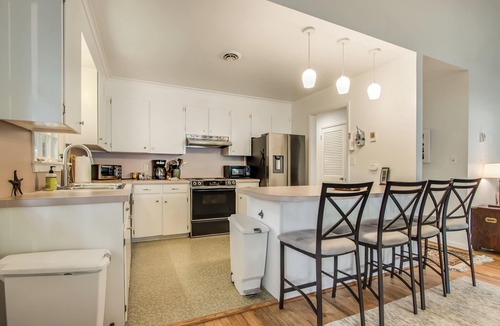 Rehoboth by the Sea House | NEW LISTING! Rehoboth by the Sea - Ocean Block - 19 Cullen St