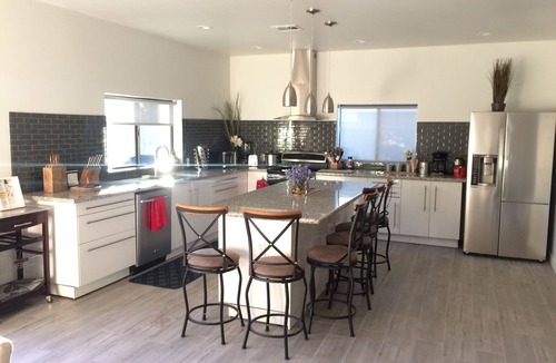 Camelback East House | New Modern Home close to Phoenix Mountain